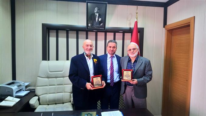 Artvin Müftülüğü Emekli Personele Plaket Takdimi Yapıldı