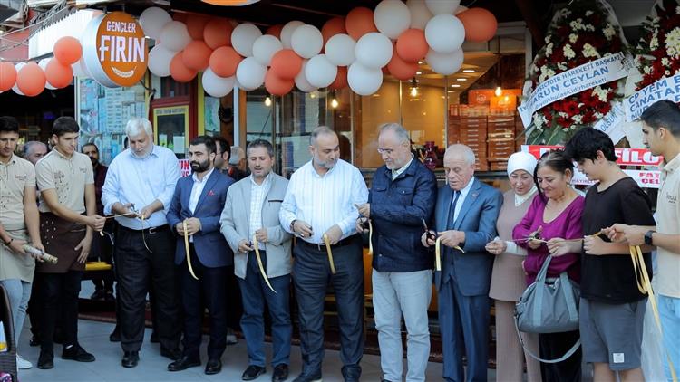 Adana'da Düzenlenen Törenle Yeni Bir Işyeri Açıldı