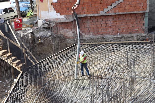 Sivas'ta Akıncılar Merkez Camii'nin Temeli Dualarla Atıldı