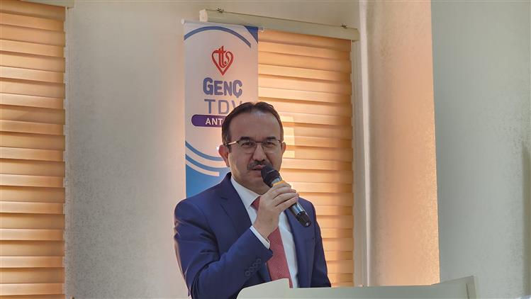 Antalya’da Gençlik Faaliyetlerinde Görev Alan Personele Yönelik "eğitim Semineri" Düzenlendi.