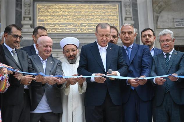 İstanbul'da Ayazma Camii Cumhurbaşkanı Erdoğan'ın Katıldığı Törenle Ibadete Açıldı