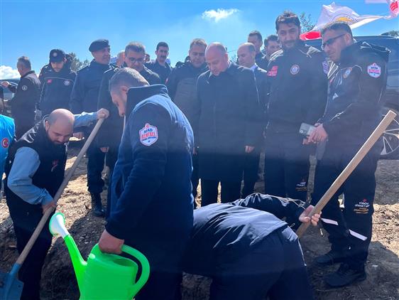 Denizli'de Binlerce Fidan Toprakla Buluştu