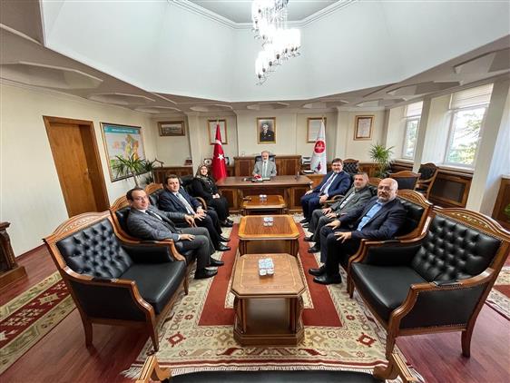 Ankara'da Diyanet Işleri Başlanlığı Insan Kaynakları Genel Müdürlüğü Daire Başkanları Il Müftümüz Dr. Hasan çınar'a Hayırlı Olsun Ziyaretinde Bulundular.