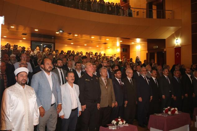 Kirklareli'de Dr.burhan Işliyen Atatürk Kültür Merkezinde Konferans Verdi