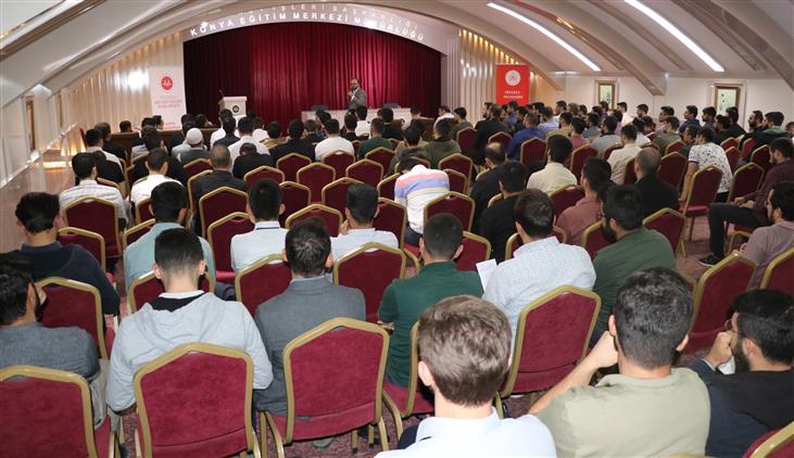 Konya Dini İhtisas Merkezi Eğitim Görevlisi Muhammed Zahid Sabırlı'dan Konferans