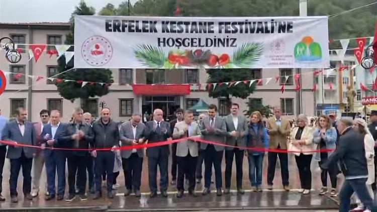 Erfelek'te Kestane Şenliği Coştu!