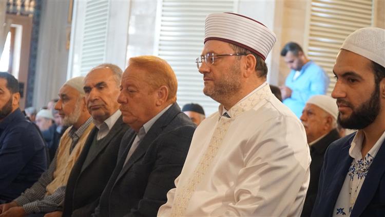 Adana'da Genel Müdür Kondi Sabancı Merkez Camii’nde Cemaat Ile Buluştu