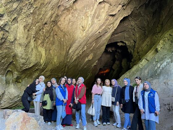Zonguldak'ta Gençler Gökgöl Mağarasına Gezi Düzenledi.