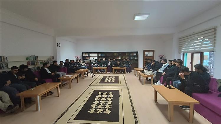 Yozgat'de Gençlerle Sohbet Ve Iftar