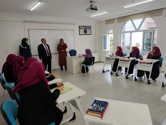 Samsun'da Il Müftümüz Sayın Seyfullah çakır, Kur’an-ı Anlama Ve Islami Ilimler öğretim Programlarının Dönem Açılışlarına Katılarak öğrencilere Başarılar Diledi.