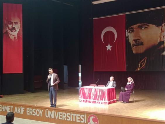 Burdur'da Il Müftüsü Ali Hayri çelik, Din Görevlileri Ile Aylık Mutad Toplantı Yaptı.