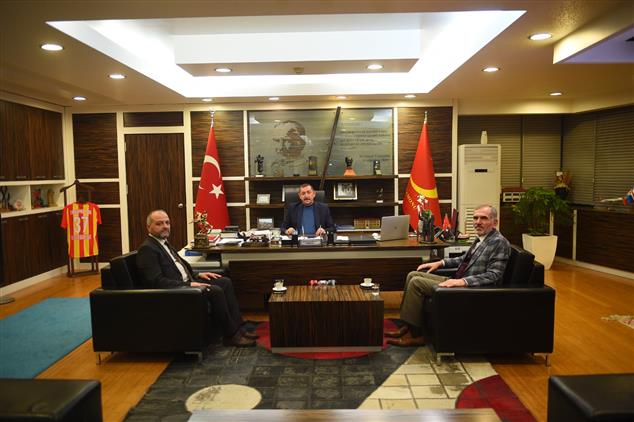 Il Müftüsü Bekir Derin Kastamonu Belediye Başkanı Rahmi Galip Vindinlioğlu'na Kayınpederi Numan Nazif Yardımcı'nın Vefatından ötürü Taziye Ziyaretinde Bulundu.