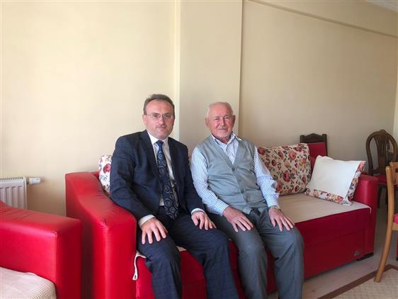 Sinop'ta Il Müftüsü Bektaş Emekli Din Görevlisi Tuna'yı Ziyaret Etti