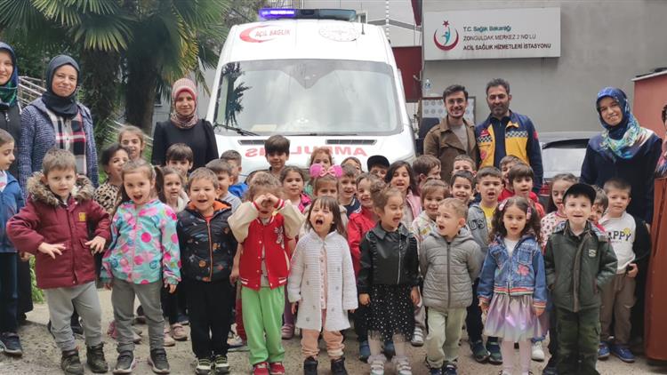 Zonguldak'ta Miniklerin Sağlık Tesisi Ziyareti