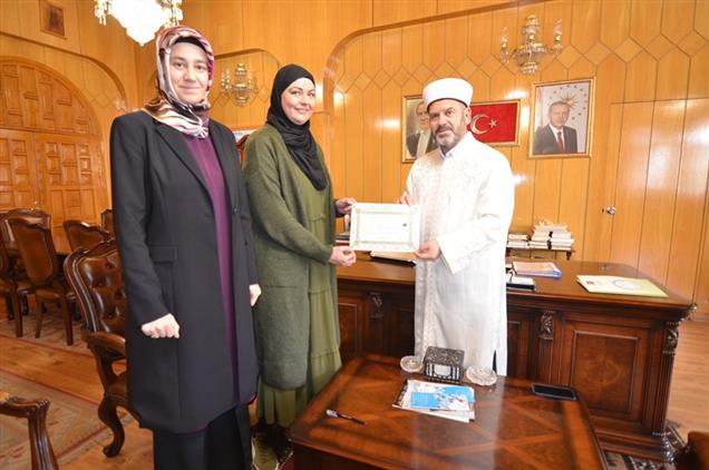 Konya'da Ingiltere Asıllı Toni Dıonne Fointıat Islamı Seçti