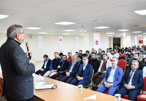 Bursa Dini İhtisas Merkezi Prof. Dr. Zekeriya Güler Hadislerden Faydalanma Esasları Konulu Konferans Verdi.