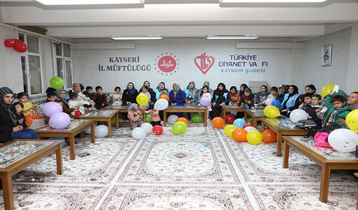 Tdv Kayseri şubesi Kadın Gönüllülerinden Iftar Sofrası
