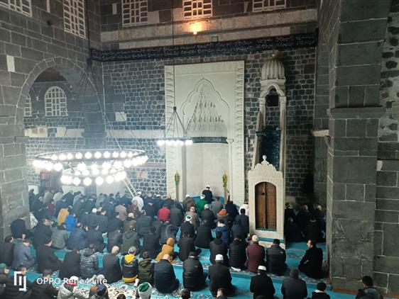 Diyarbakir'da Ulu Camiinde "kuran'ına Sahip çık" Sabah Namazı Buluşması Gerçekleştirildi